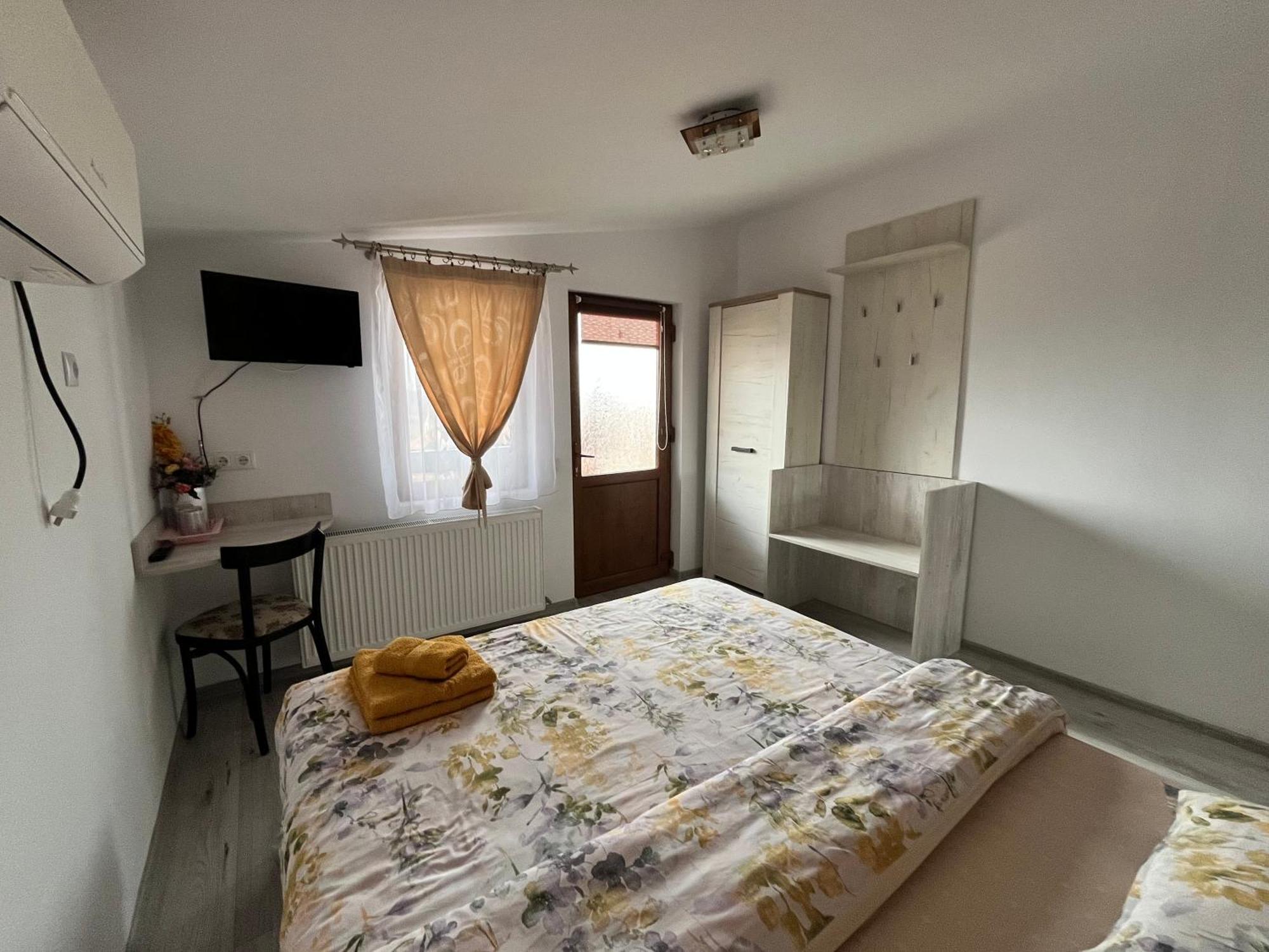 Hotel Sunset Expanse Turda Esterno foto